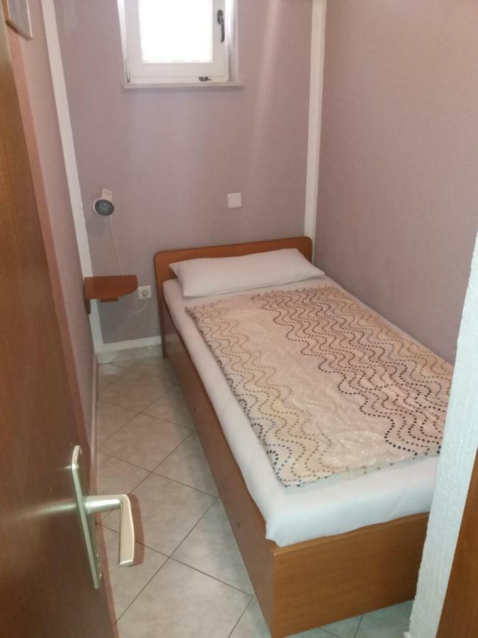 Apartmani Nina Crikvenica Ngoại thất bức ảnh